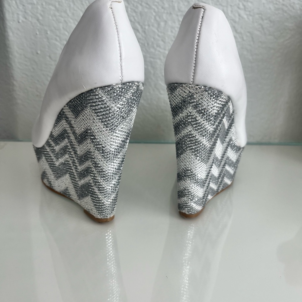 Bebe Wedges - Picture 4 of 5